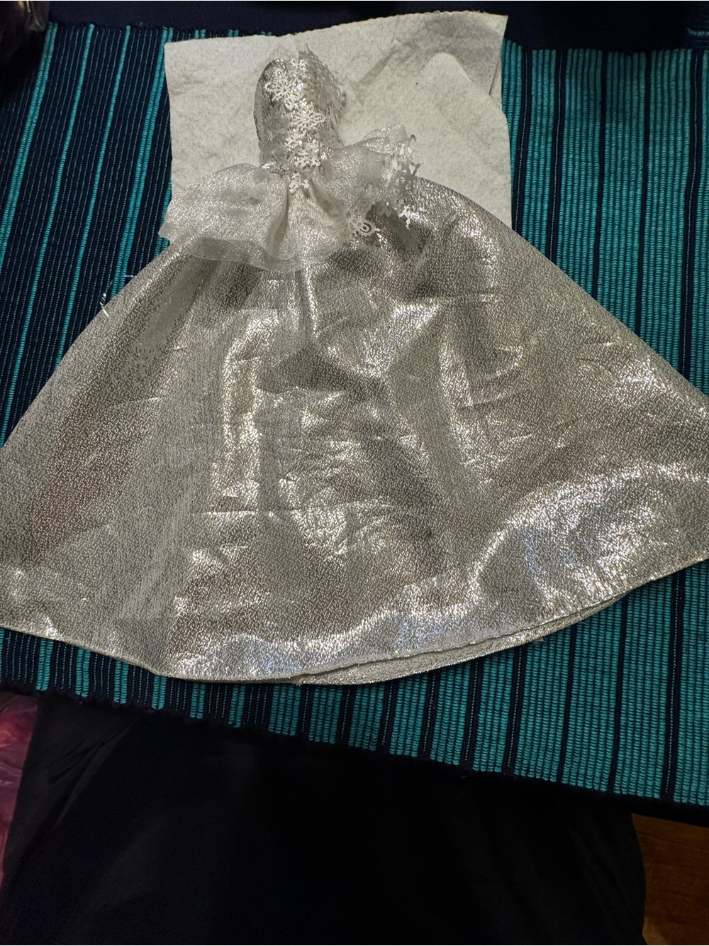 Barbie Silver Snowflake 2013 Holiday Gown Outfit Dress Christmas Doll Clothes